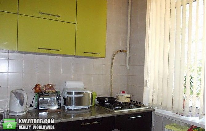 Sell 3-room apartment. Киев,  Первомайского — photo 5