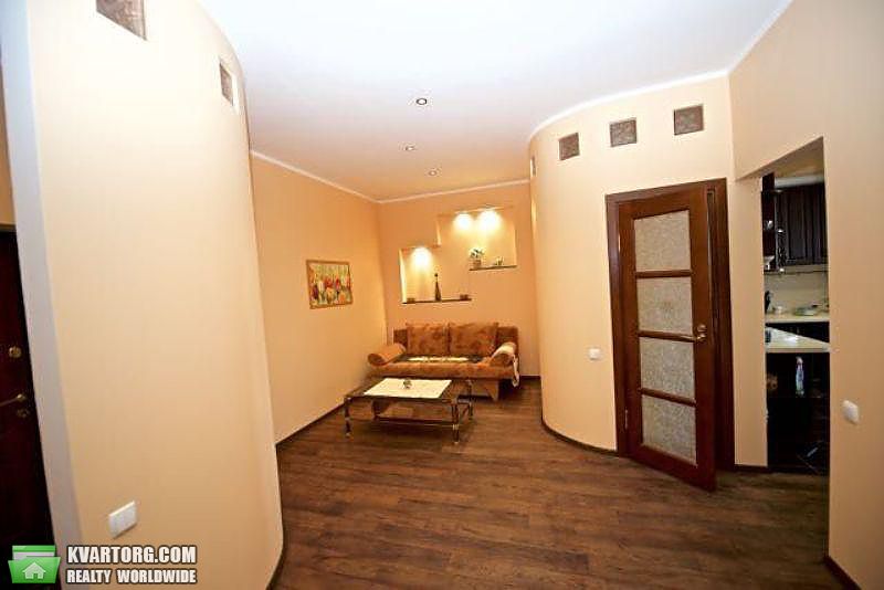 Rent out 2-room apartment. Киев,  Почайнинская — photo 6