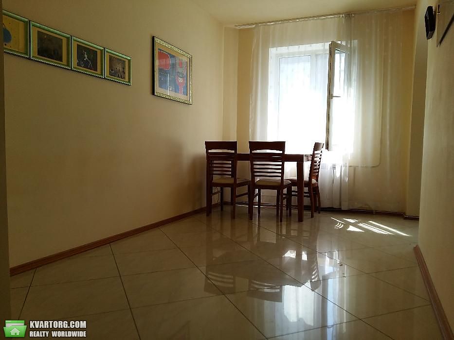 Sell 2-room apartment. Киев,  Озерная — photo 1