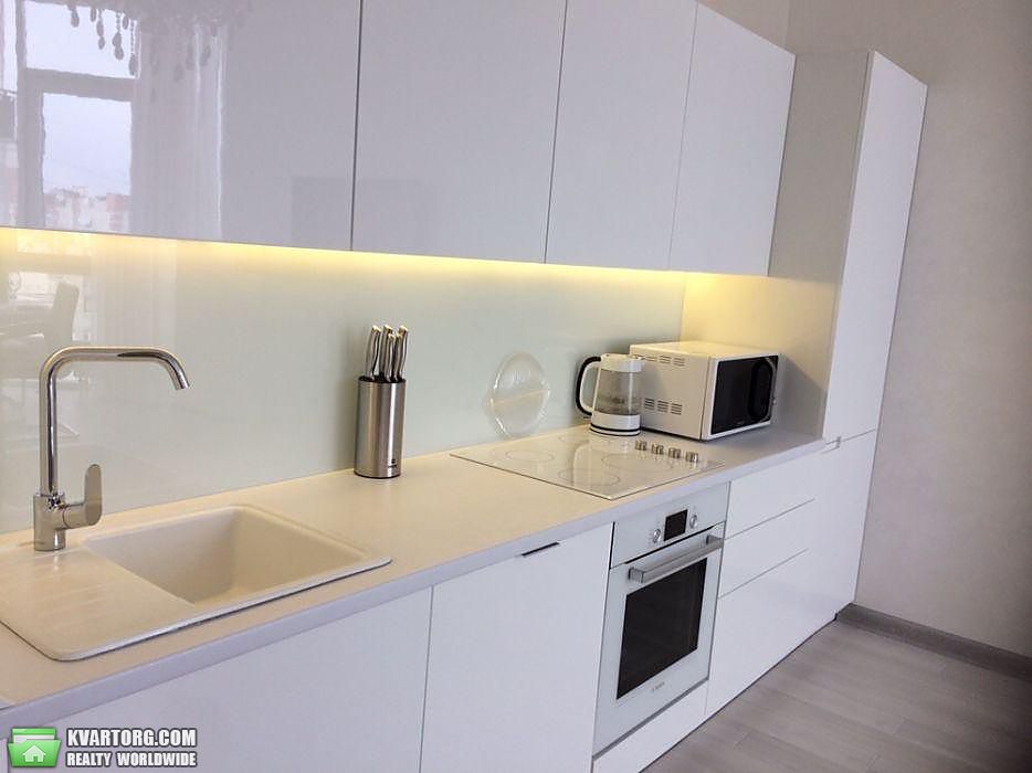 Rent out 2-room apartment. Киев,  Драгомирова — photo 5