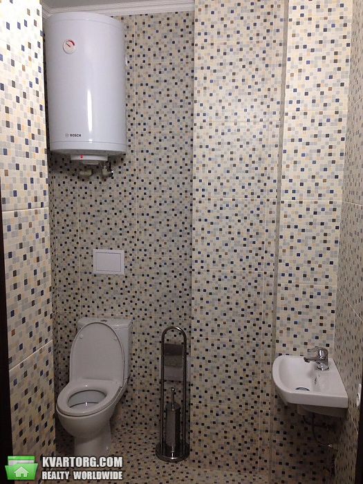 Rent out 2-room apartment. Киев, ул.Александровская — photo 7