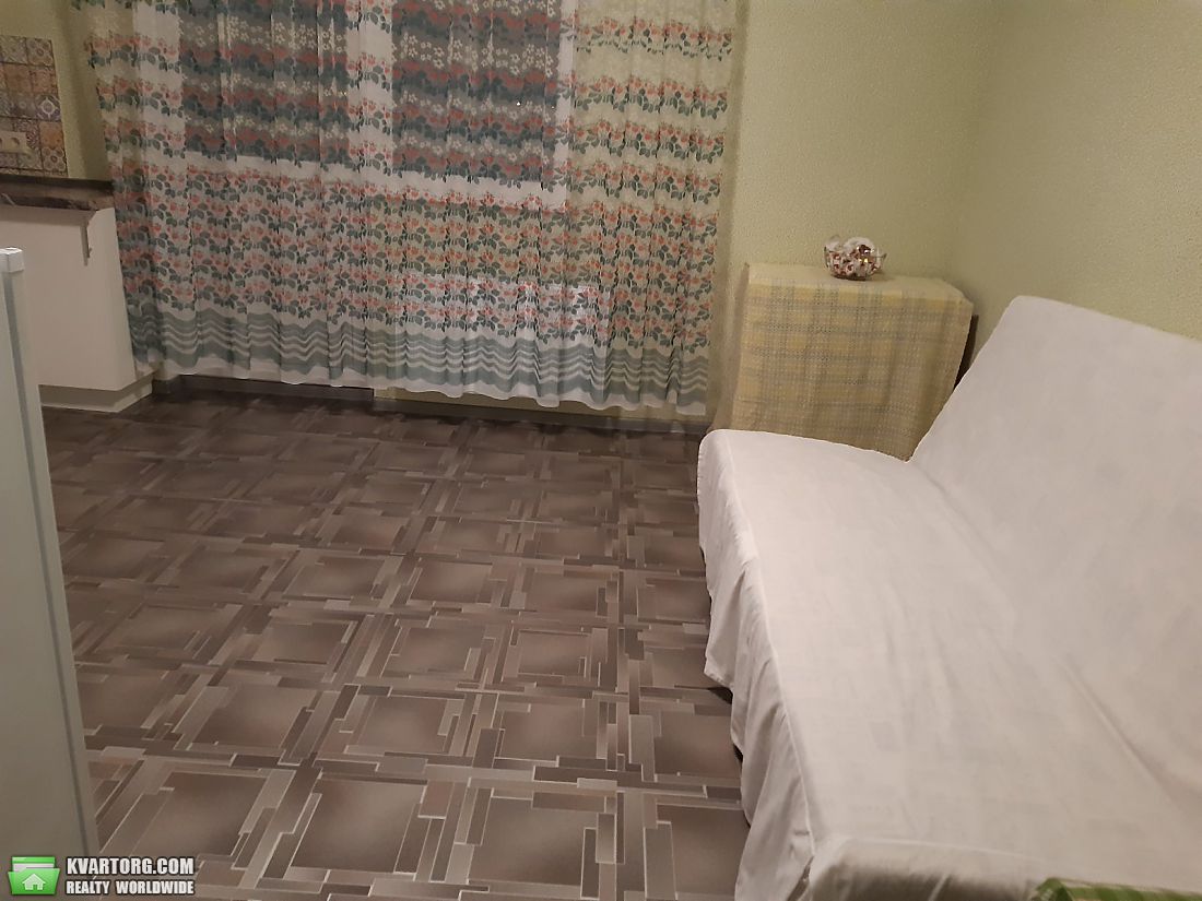 Rent out 1-room apartment. Киев,  Пожарского — photo 3