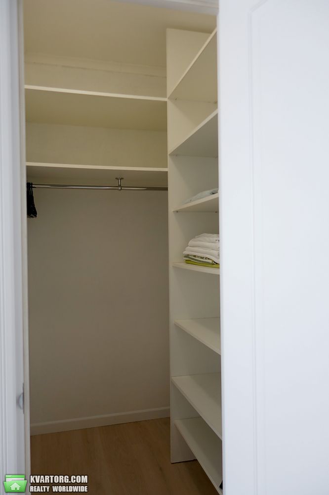 Rent out 3-room apartment. Киев,  Суворова — photo 9
