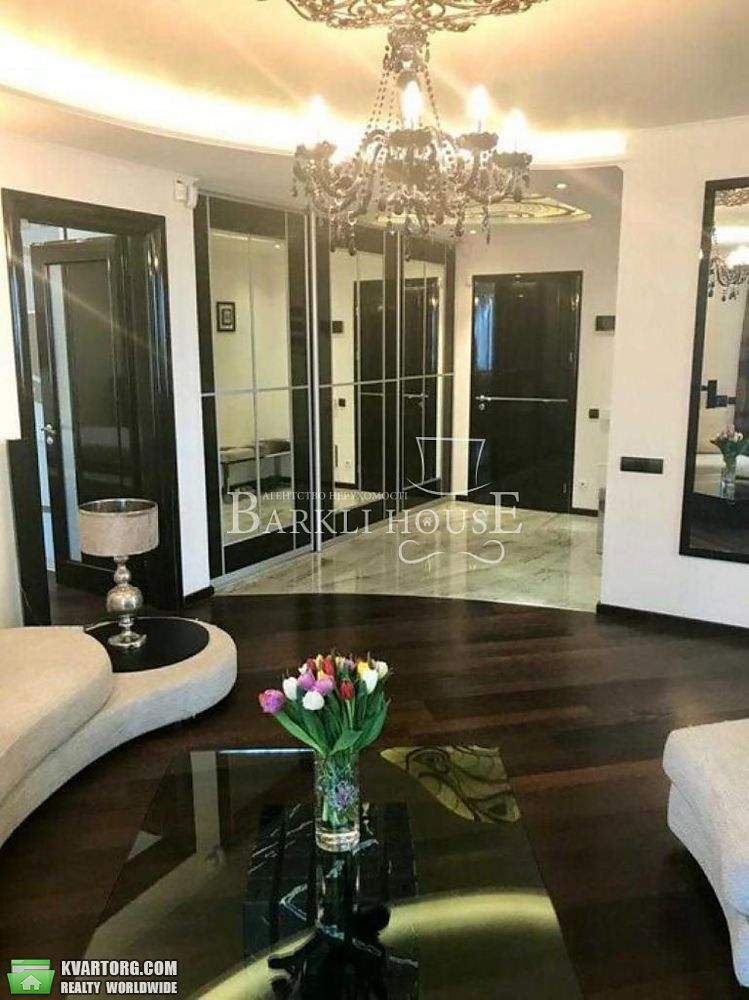 Rent out 2-room apartment. Киев,  Тычины пр — photo 6