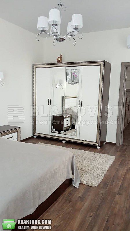 Rent out 1-room apartment. Киев, Коновальця Євгена Щорса — photo 2