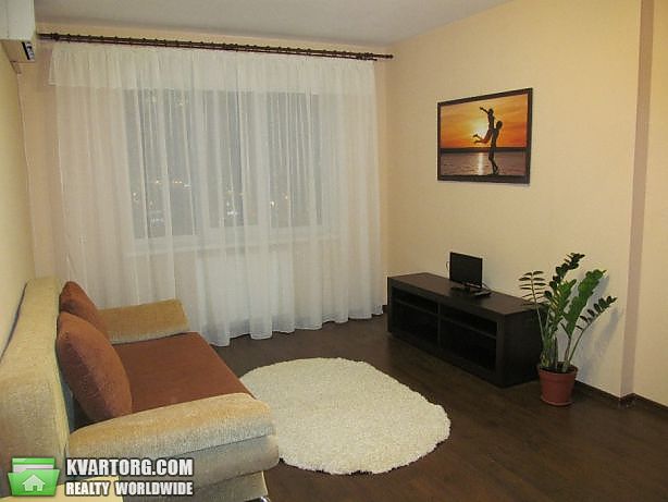 Rent out 1-room apartment. Киев,  Ревуцкого — photo 6