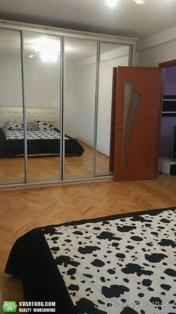 Rent out 3-room apartment. Киев,  Героев Космоса — photo 2