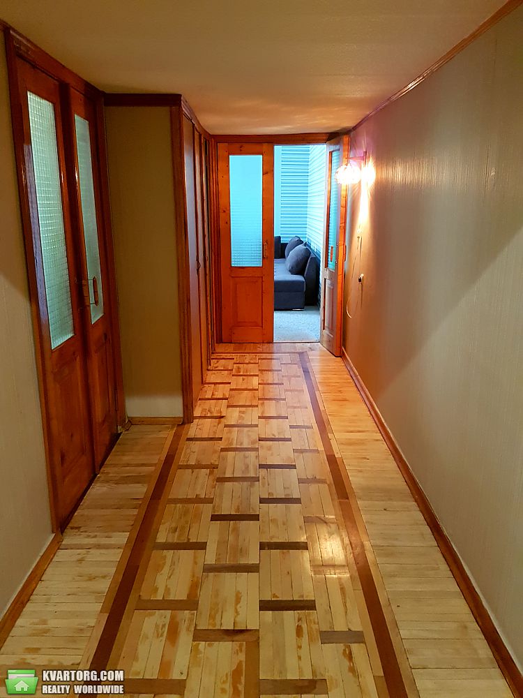 Rent out 3-room apartment. Киев,  Большая Васильковская — photo 9