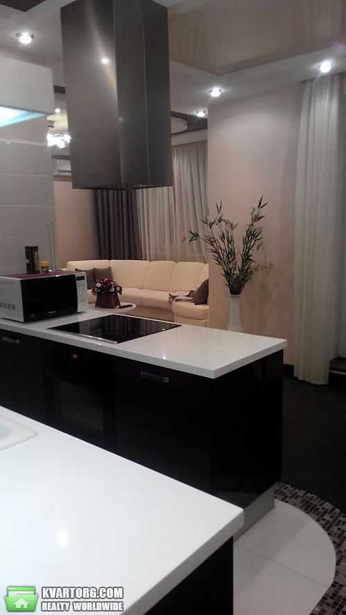 Rent out 2-room apartment. Киев,  Голосеевская — photo 4
