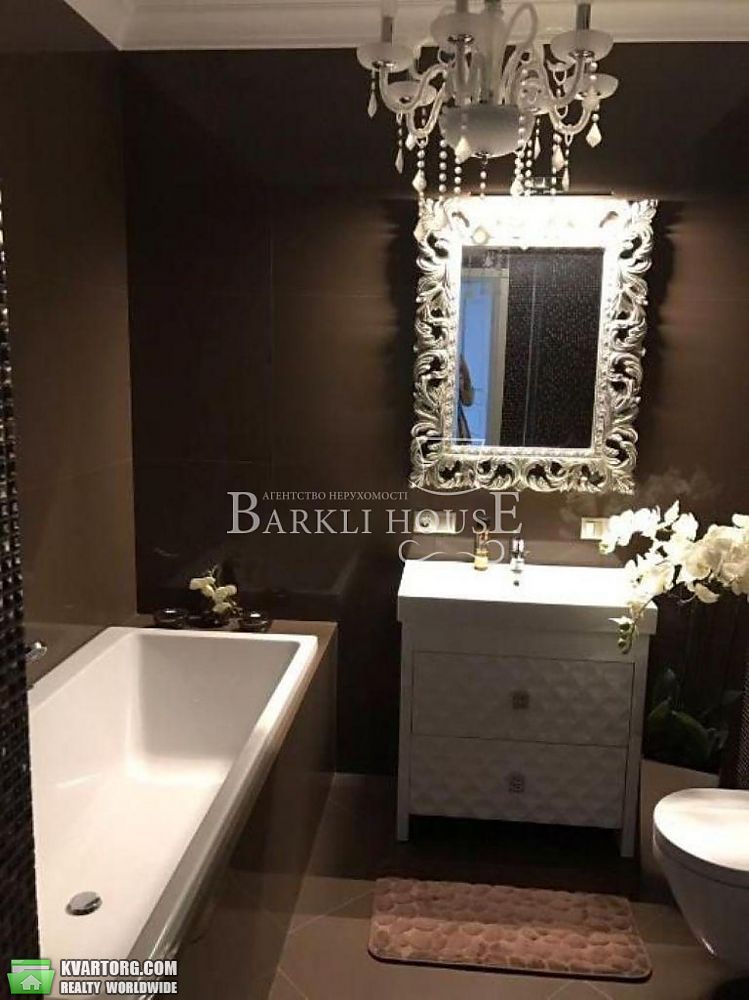 Rent out 2-room apartment. Киев,  Черновола — photo 7