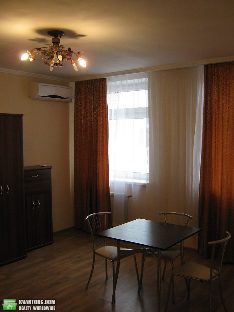 Rent out 1-room apartment. Киев,  Майорова — photo 7