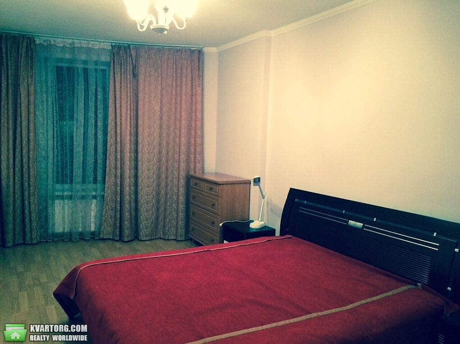 Rent out 2-room apartment. Киев,  Днепровская наб — photo 2