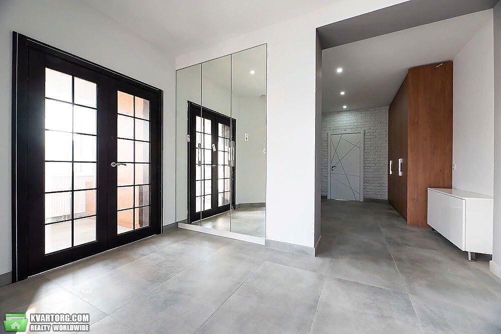 Sell house. Киев,  Садовая Осокорки — photo 1