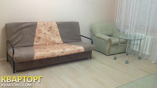 Rent out 2-room apartment. Киев, Вишняковская — photo 4