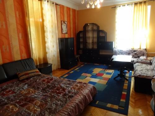 Rent out 3-room apartment. Одесса, Фонтанская дорога — photo 2