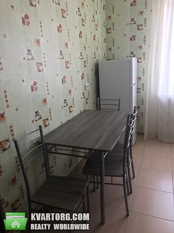 Rent out 2-room apartment. Киев,  Межевая — photo 2