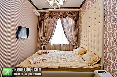 Rent out 2-room apartment. Киев, Крещатик — photo 7