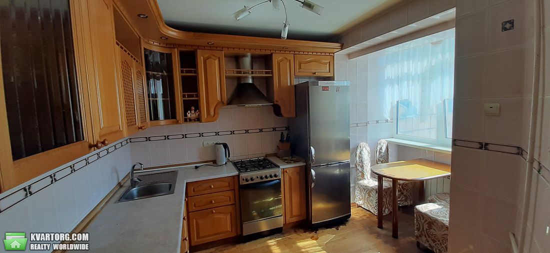 Rent out 3-room apartment. Киев,  Приречная — photo 8