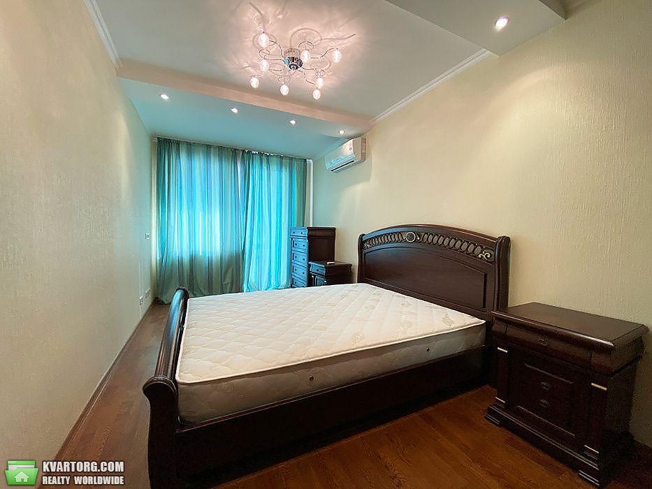 Sell 2-room apartment. Киев,  Тарасовская — photo 3