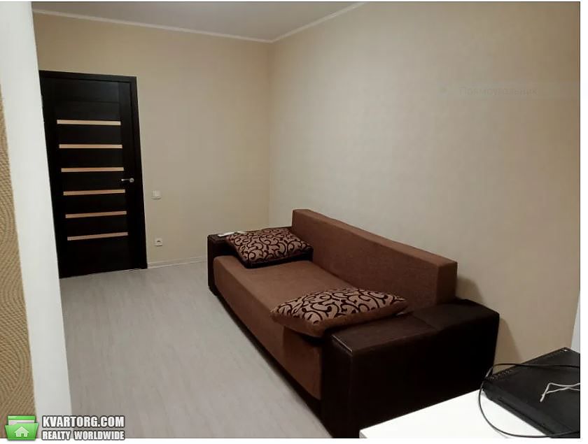 Rent out 2-room apartment. Киев,  Бажана — photo 4