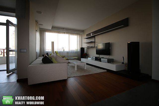 Rent out 3-room apartment. Киев, Старонаводницкая — photo 6