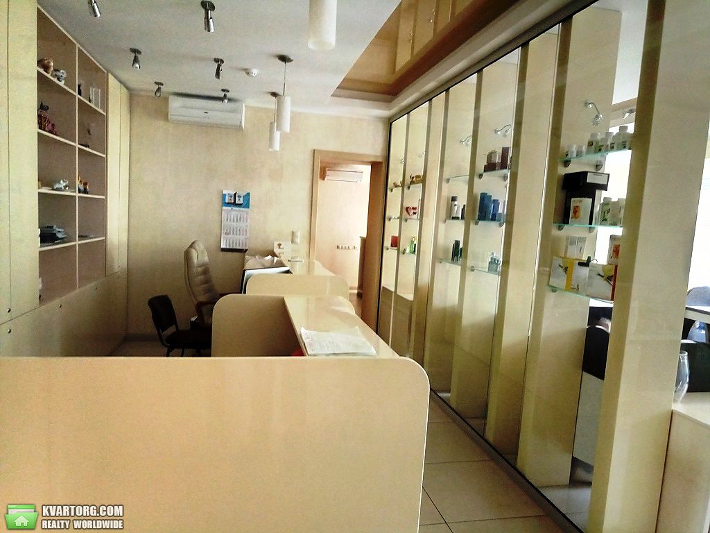 Sell shop. Киев,  Красноткацкая — photo 4