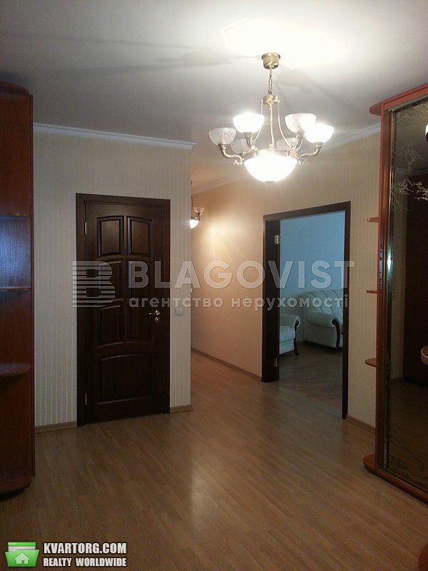 Rent out 2-room apartment. Киев, Окіпної Раїси — photo 8