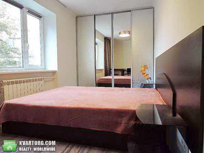 Rent out 2-room apartment. Киев,  Кутузова пер — photo 4