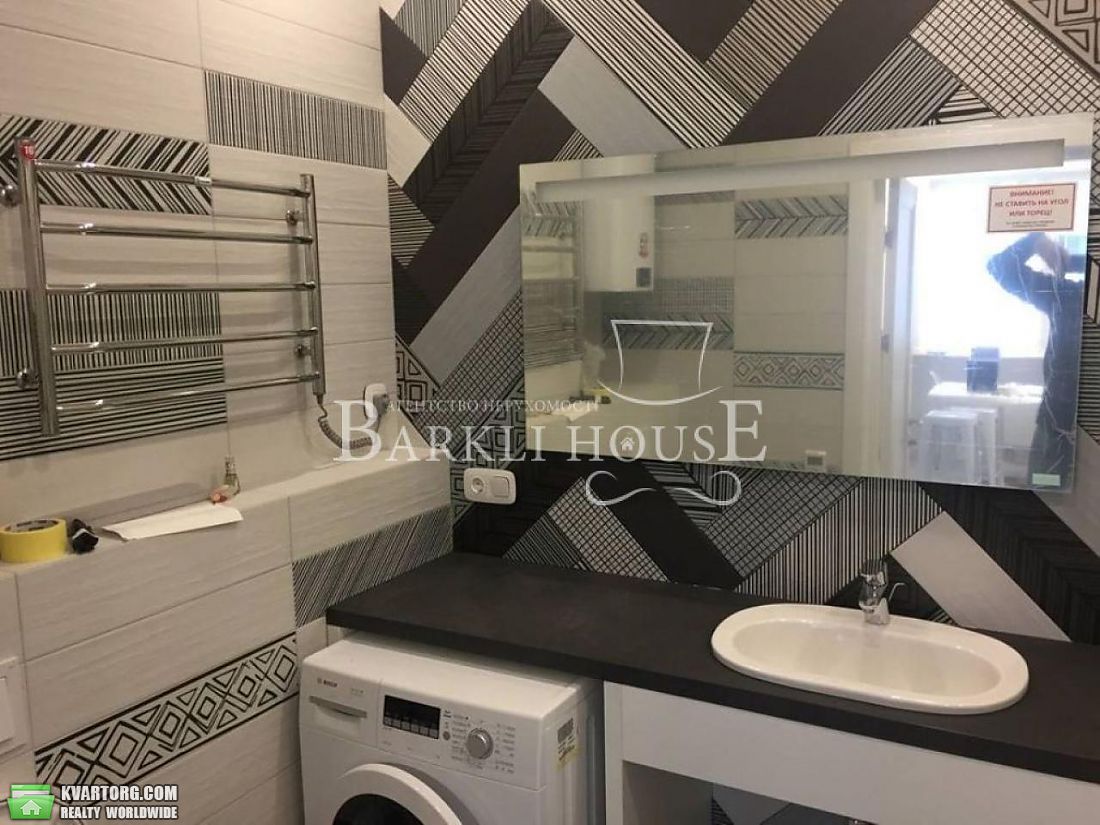 Rent out 2-room apartment. Киев,  Богдановская — photo 10