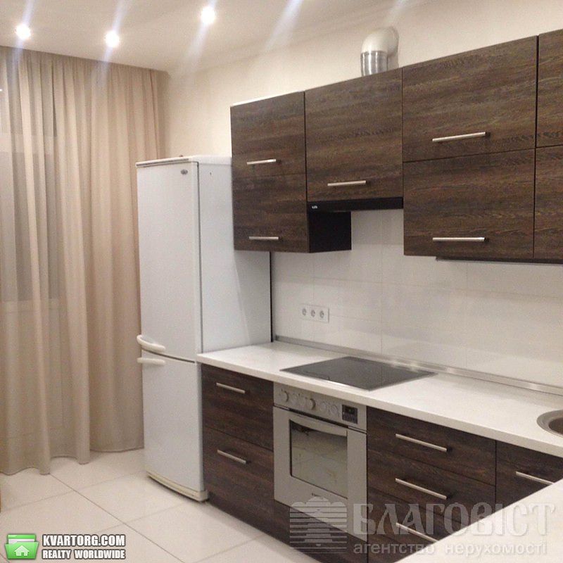 Sell 3-room apartment. Киев,  Бажана — photo 2