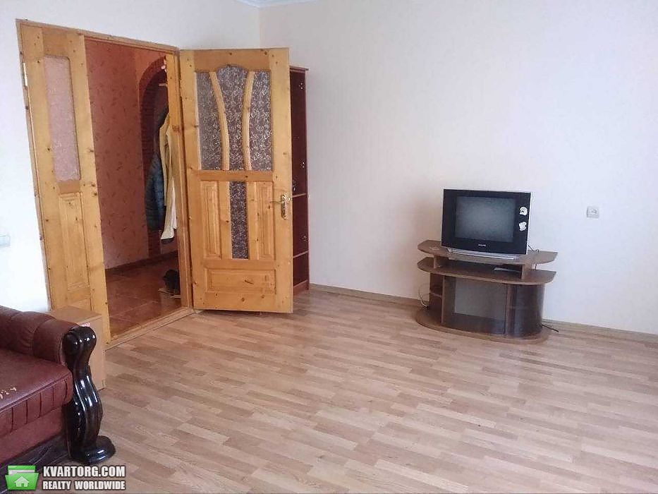 Rent out 3-room apartment. Львов, Вернадського — photo 2