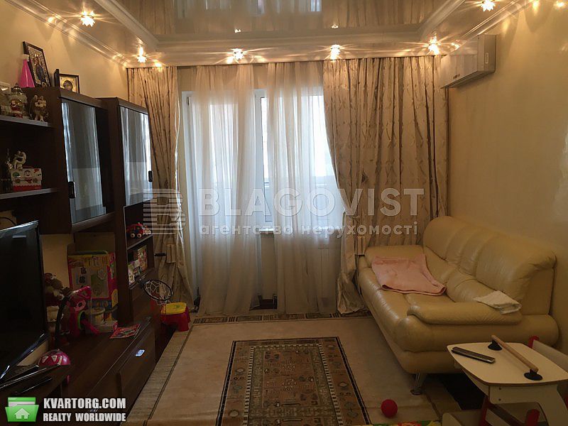 Sell 3-room apartment. Киев,  Урловская — photo 2