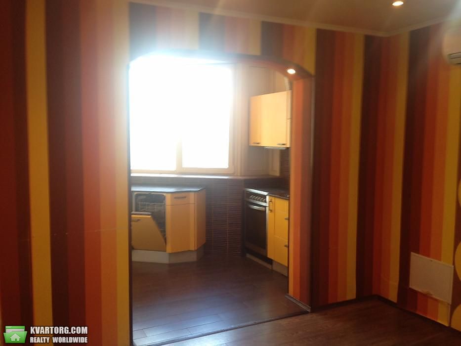 Sell 3-room apartment. Киев,  Руденко — photo 1