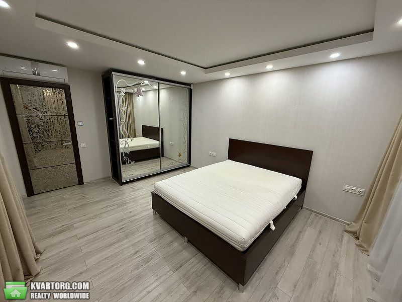 Rent out 3-room apartment. Днепропетровск, Василя Жуковського — photo 8