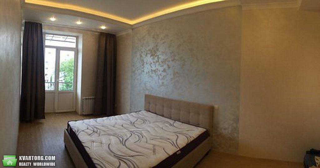 Rent out 2-room apartment. Киев,  Лютеранская — photo 3