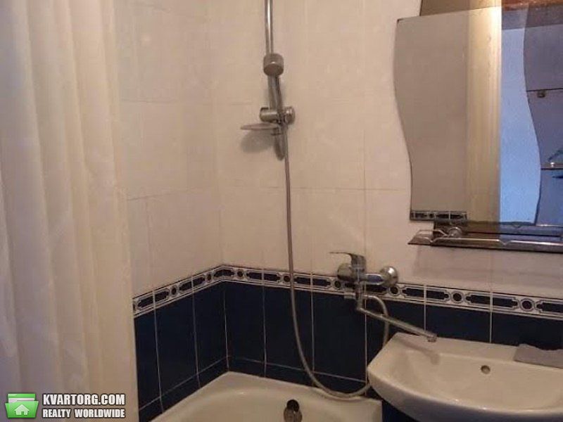 Sell 2-room apartment. Киев,  Жмеринская — photo 3