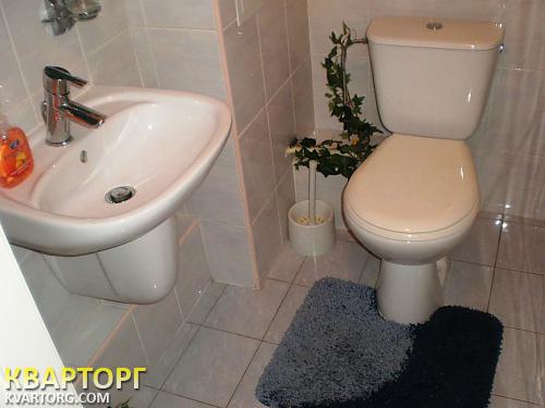 Rent out 3-room apartment. Киев,  Зверинецкая — photo 8