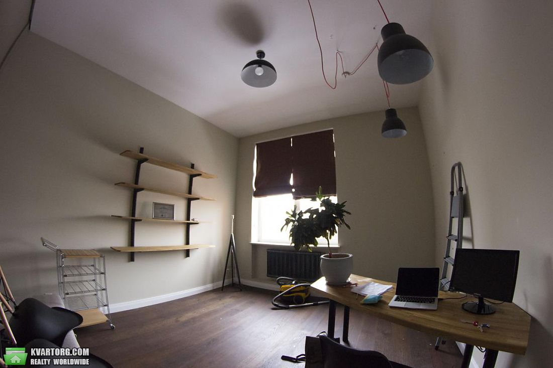 Rent out 3-room apartment. Киев,  Дмитриевская — photo 9