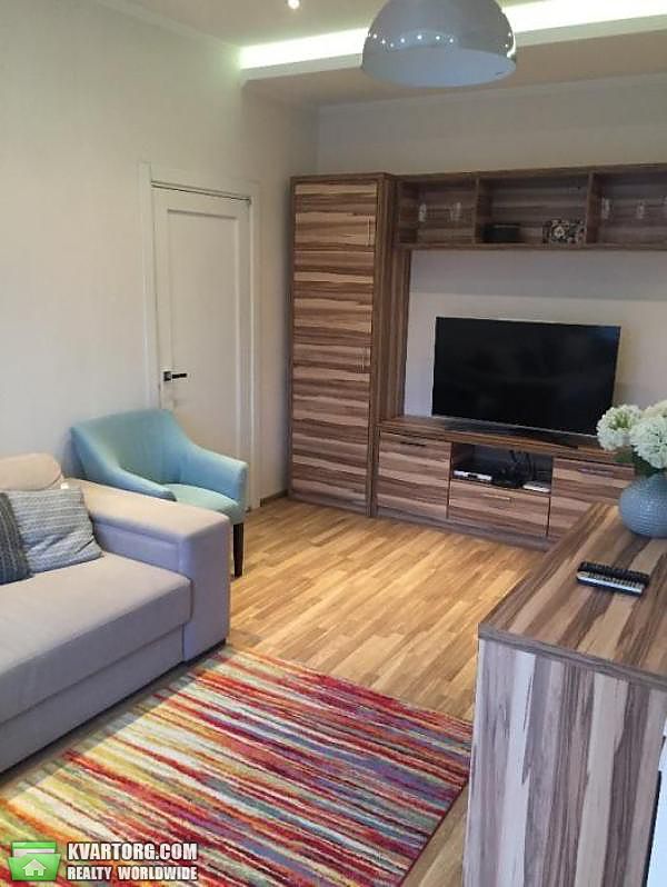 Rent out 2-room apartment. Киев,  Лютеранская — photo 3