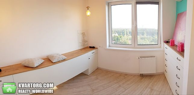 Rent out 2-room apartment. Киев,  Верховинная — photo 3