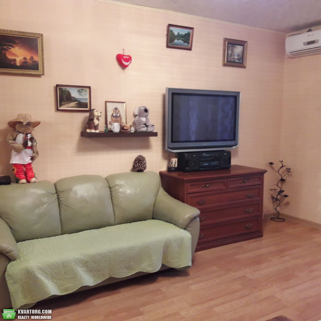 Rent out 2-room apartment. Киев,  Мишуги — photo 2