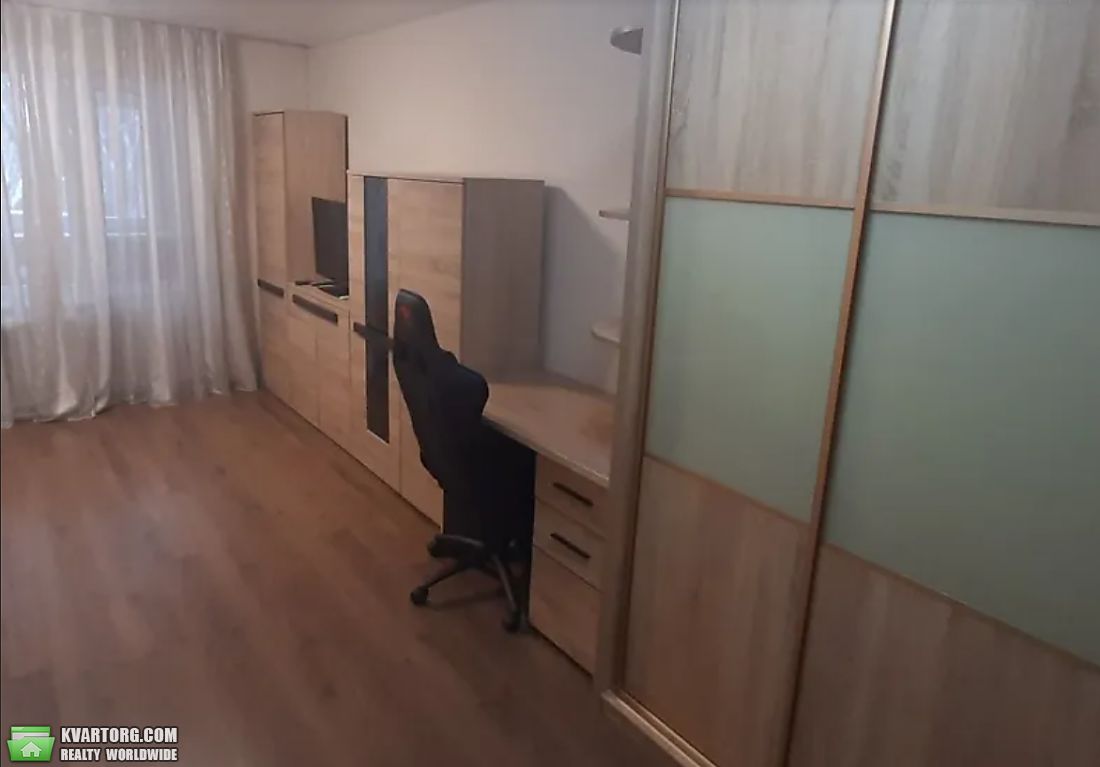 Rent out 1-room apartment. Киев,  Багговутовская — photo 4