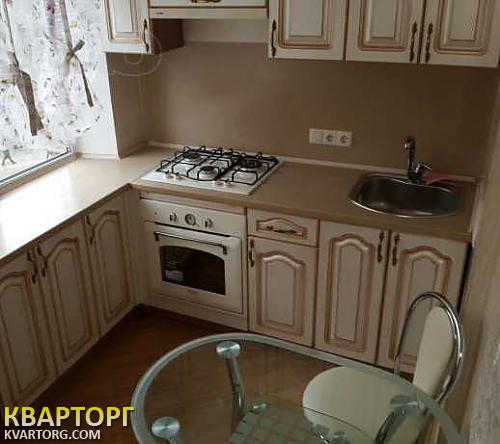 Rent out 2-room apartment. Киев, Жукова — photo 1