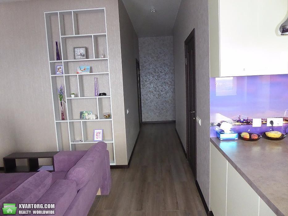 Rent out 3-room apartment. Киев,  Урловская — photo 2