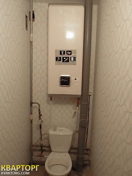 Rent out 2-room apartment. Киев, Ващенко — photo 7