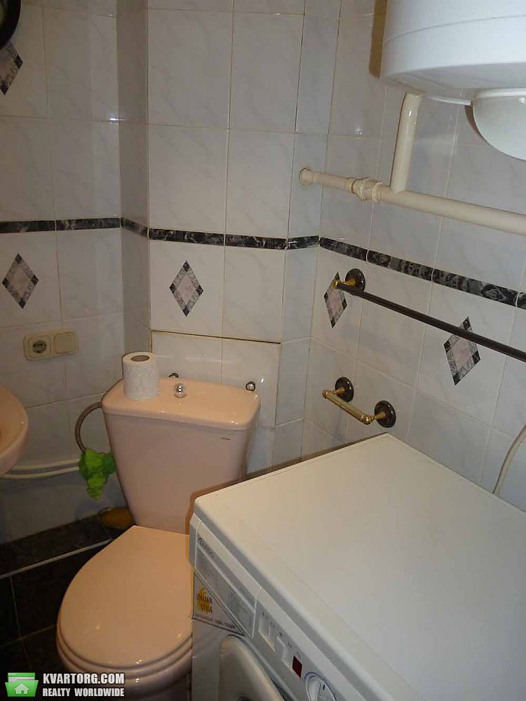 Rent out 3-room apartment. Днепропетровск, Славы Бульвар — photo 2