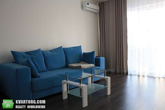 Rent out 1-room apartment. Киев,  Метрологическая — photo 8