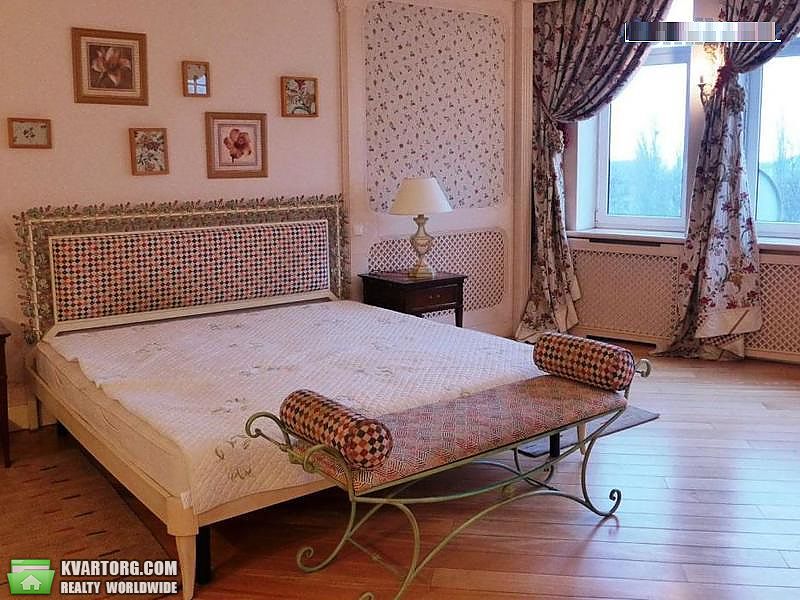 Rent out 3-room apartment. Киев, Леси Украинки бульв. — photo 3