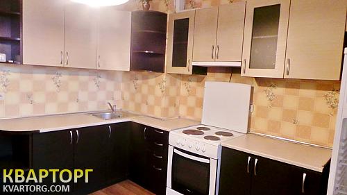 Rent out 3-room apartment. Киев, Урловская — photo 1