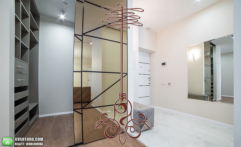 Sell 4-room apartment. Киев,  Драгомирова — photo 8
